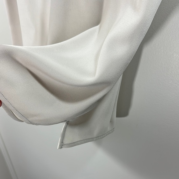 Louben Cream Tank Top with Scoop Neck and Relaxed Fit Size 10 - Picture 5 of 6